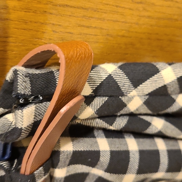 Double Zero Black and Ivory checked skirt - Picture 9 of 9